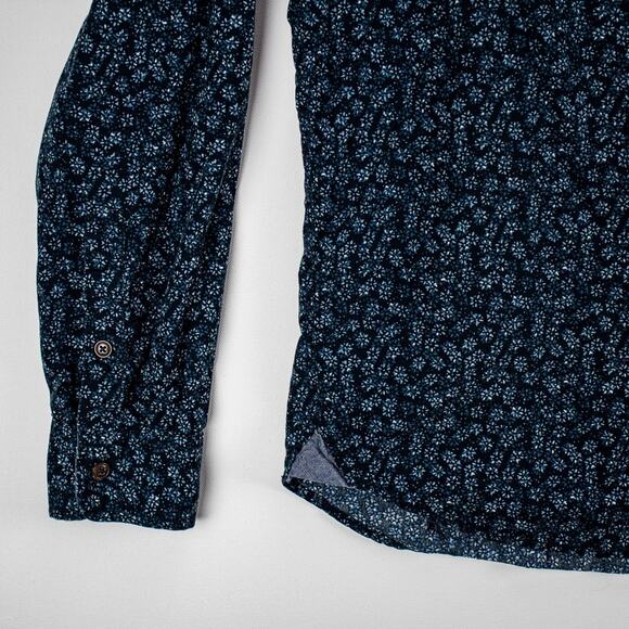 Floral Button-Up Chambray Trim – Men’s Medium Long Sleeve Casual | Vintage Red - Picture 6 of 12